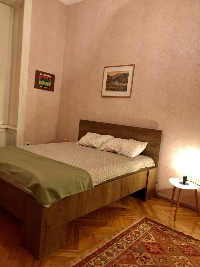 Апартаменти Freedom Square Flat Тбілісі Екстер'єр фото